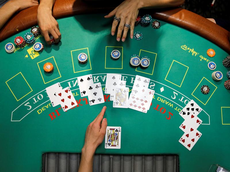 играть в Casino